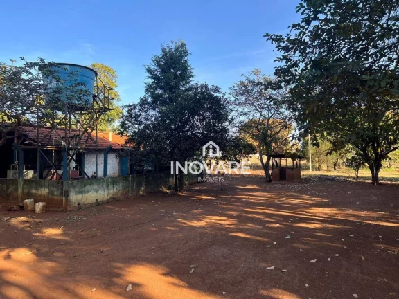 Imagem Chácara com 2 dormitórios à venda, 1 m² por R$ 1.000.000,00 - Zona Rural - Itumbiara/GO