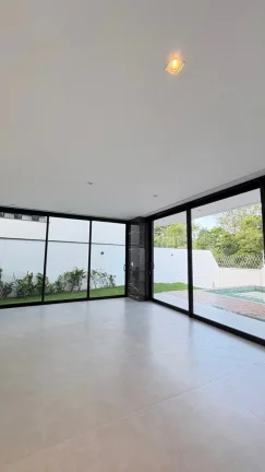 Imagem Imperdível: Casa de luxo em condomínio, 4 quartos e 3 suítes, no Parque Santa Márcia, Votorantim-SP - 400m² - 3 vagas.