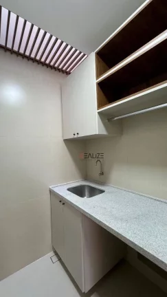 Imagem Casa com design sofisticado a venda por R$1.750.000, com 3 suítes e piscina em Condomínio Fechado - Indaiatuba/SP