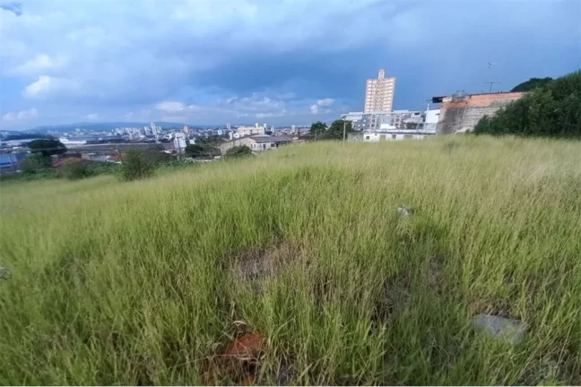 Imagem Terreno para locação 2.700m²-R$15.000-Vl Jaguará.