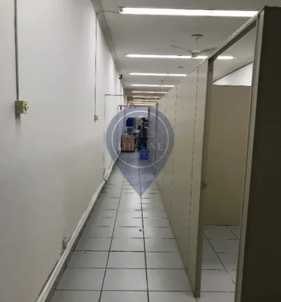 Imagem Loja para locação no Centro de São Paulo-SP: 1 sala, 1 banheiro, 360m² de área. Aproveite essa oportunidade!