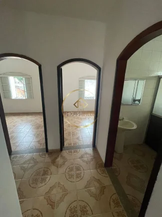 Imagem Casa Sobrado, 3 dormitórios ( 1 suíte), 2 vagas, 316m², Jardim Veneza, Sjc.