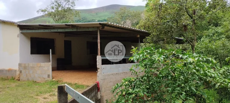 Chácara de 2.475 m² no bairro Graminha- Rio Claro, RJ