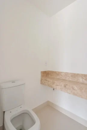 Imagem Apartamento 215M², 2Q, 2 Suítes, 2 Banheiros, 2 Vagas, Academia, Piscina Adulto e Infantil, Churrasqueira, Salão de Festas e Jogos, Quadra, Playground
