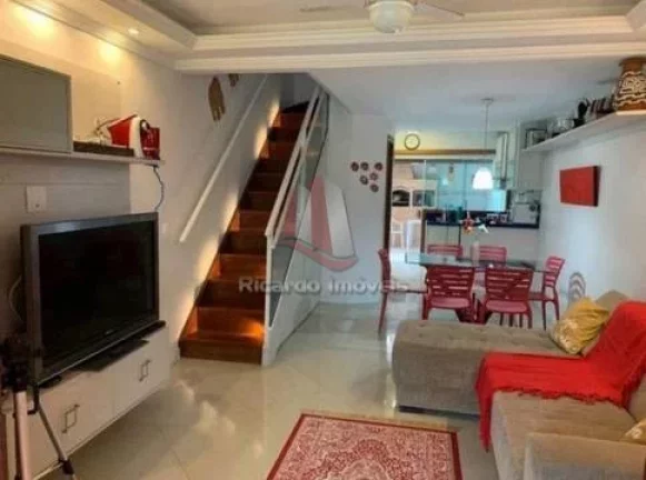 Imagem Casa Duplex Mobiliada Condomínio Piscina e Canal Navegável