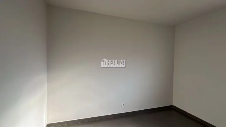 Imagem Casa de 3 quartos para alugar em Uberaba - Conjunto Pontal