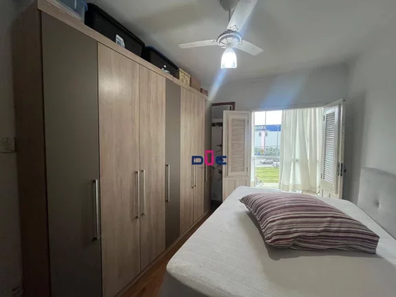 Imagem Apartamento com 2 dormitórios à venda, 74 m² por R$ 420.000 - Gonzaga - Santos/SP