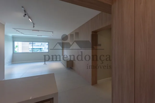 Imagem Apartamento reformado em Perdizes com 3 quartos (1 suíte) e 2 vagas, 137m²