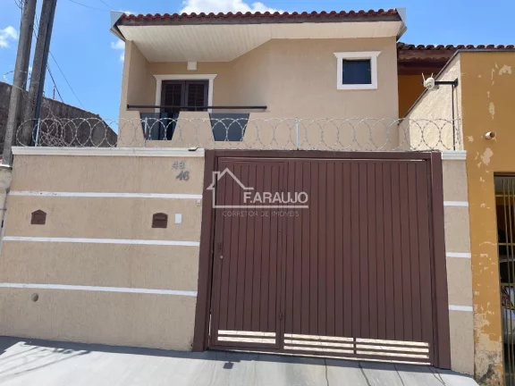 Casa à venda em Sorocaba-SP! 3 quartos, 1 suíte, 2 vagas!