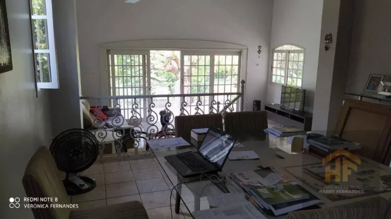 Imagem Casa de 250m² à venda, com 3 quartos (1 suíte), localizada no Sítio dos Pintos, Recife - Pernambuco.