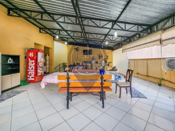 Imagem Excelente Casa Comercial à Venda em São Paulo-SP, Bairro Liberdade, 2 Salas, 6 Banheiros, 10 Vagas, 700m² Área
