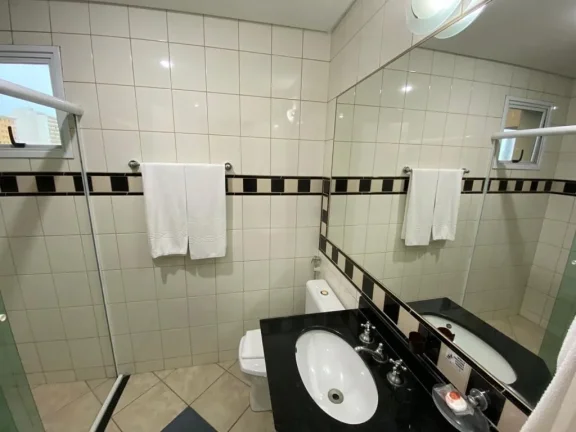 Imagem Excelente apartamento mobiliado para locação ou venda com ótima localização, 1 dormitório suí...