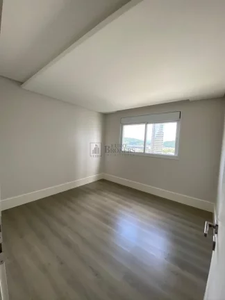 Imagem Excelente apartamento frente mar em Balneário Camboriú.