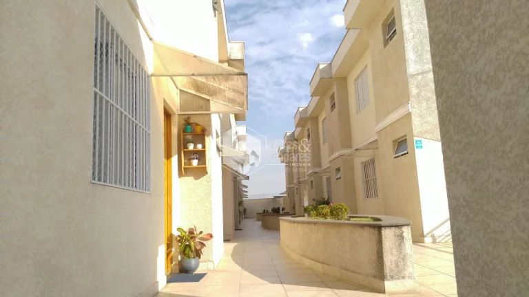 Sobrado à venda, com 83m² 2 suítes e 2 vagas, impecável semi novo com piso em porcelanato e sol da manhã - Vila Celeste, São Paulo, SP