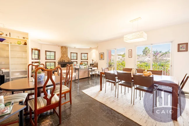 Imagem Casa a venda com 3 suítes - 470 m² por R$ 2.388.000,00 - Alphaville/SP