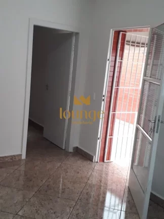 Imagem Casa de Rua à venda em Vila Hortência Z. Leste - Sorocaba/SP