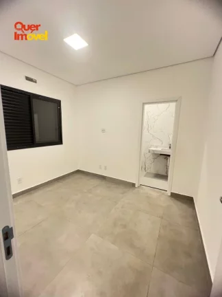 Imagem Casa em Condomínio à Venda em Ribeirão Preto-SP, Bairro Portal da Mata: 3 Quartos, 3 Suítes, 5 Banheiros, 4 Vagas, 150 m².
