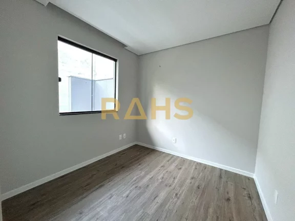 Imagem Excelente apartamento giardino localizado no bairro Costa e Silva, próximo ao IFSC. Conta 2 quartos...