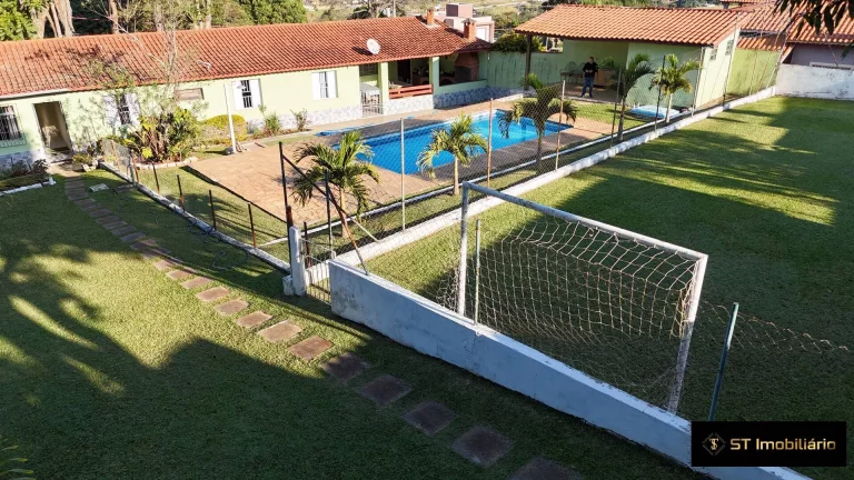 Imagem Chácara à venda em Atibaia Ótimo Acesso - 1.795m² por R$750.000!