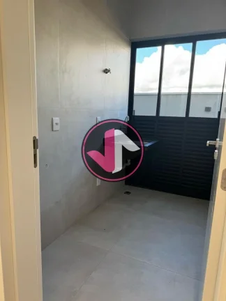 Imagem Descubra o paraíso em Cuiabá! Esta deslumbrante Casa em Condomínio está localizada no charmoso b...