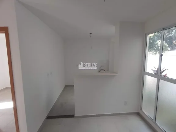 Imagem Apartamento à venda no Condomínio Residencial Veneza, no bairro Vila Arquelau, Uberaba - Oportunidade única!