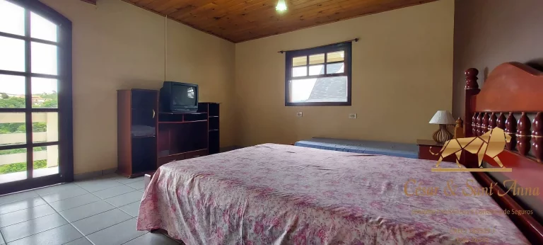 Imagem Encantadora residência a venda em Campos do Jordão.