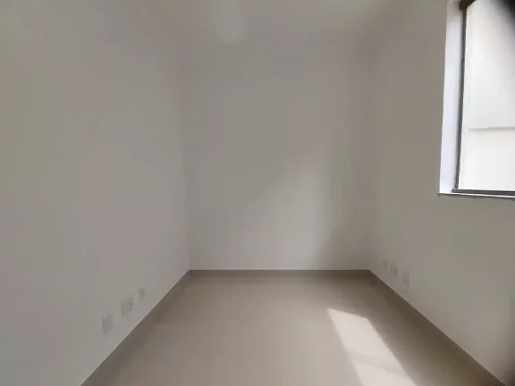 Imagem ELEVADOR+ VARANDA+VAGA COBERTA E DEMARCADA