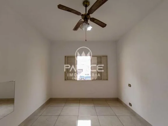 Imagem Excelente casa térrea com localização privilegiada no bairro Paulista em Piracicaba SP.
 Imóvel ...