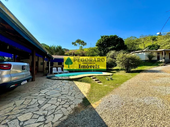 Imagem Magnífico Sítio de 3 Hectares com Cachoeira Privativa em Paraibuna-SP: 6 quartos, 1 suíte, 7 salas, 6 banheiros, 20 vagas de garagem.