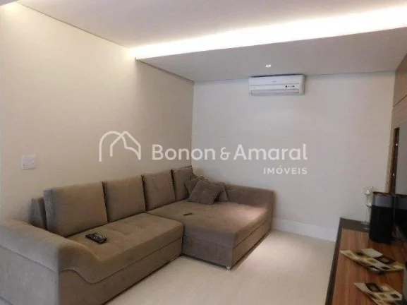 Imagem Casa em condomínio com 410 m² e 4 quartos