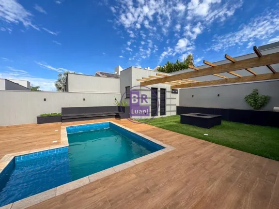 Imagem Casa em alto padrão no Condomínio Sun Lake à venda