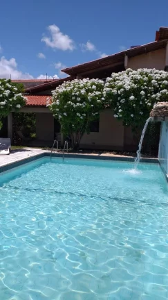 Imagem Casa à venda no Bairro Aruana com 3 Suítes e Piscina - Imperdível