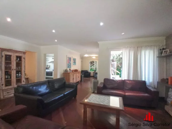 Imagem Casa a Venda com 03 suítes no Condomínio Residencial Véu da Noiva.
