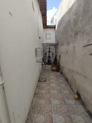 Imagem Casa à venda no bairro Jardim Esperança - Guaratinguetá/SP