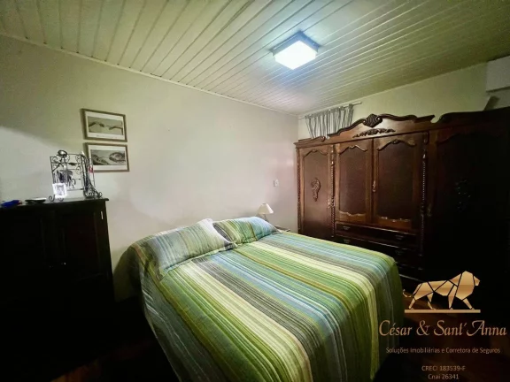 Imagem Linda casa a venda, com vista para centro de Campos do Jordão.