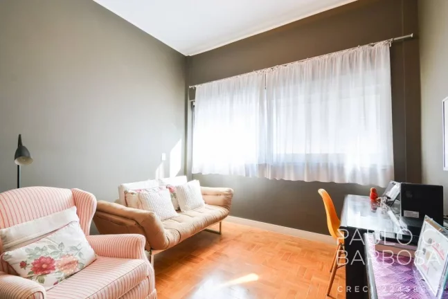 Imagem Higienópolis Venda - 3 Dormitórios (2 suítes) - 3 Vagas - 260m²