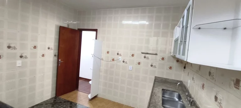 Imagem Apartamento para Venda em Nova Friburgo, Centro, 3 dormitórios, 1 suíte, 3 banheiros, 1