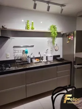 Imagem Apartamento com três quartos - em Itapuã.