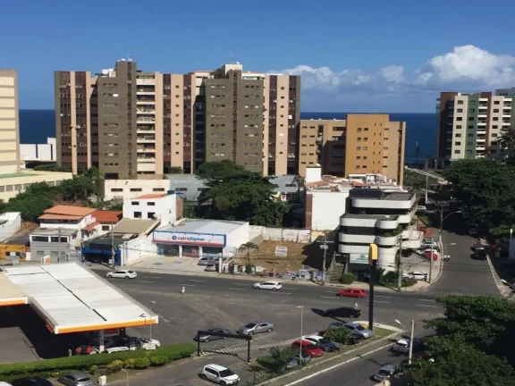 A 5ª Avenida Imóveis aluga Lote 507,00m2 no Rio Vermelho por R$15.000,00: em frente ao Posto Shell