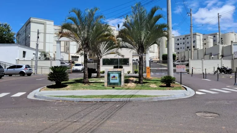 ALUGA-SE APARTAMENTO 02 DORMITORIOS PROXIMO AO MERCADO DINIZ ARAÇATUBA SP