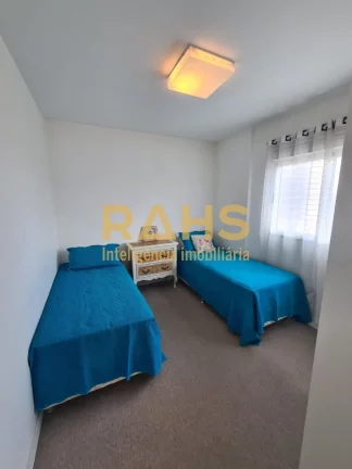 Imagem Apartamento em região Privilegiada, com sacada e vista livre para cidade. Possui 138m² de área pr...