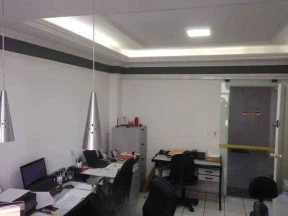 Imagem Sala Comercial à Venda no Centro de Sorocaba-SP: 1 Sala, 1 Banheiro, 25m² de Área