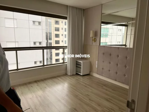 Imagem Apartamento Duplex com 208m² de área privativa, composto por 02 suítes e 02 demi-suíte, localizado no Central de Balneário Camboriú.