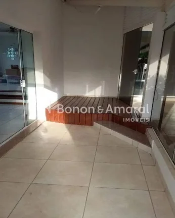 Imagem Ãtima casa Ã  venda na regiÃ£o do Galleria shopping.
SÃ£o 550 mÂ² de terreno, 252 mÂ² de construÃ§Ã...