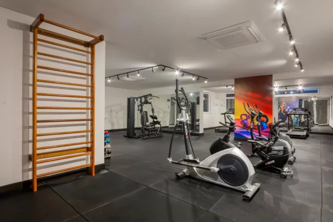 Imagem Apartamento tipo para venda em Centro com 3 quartos, sendo 3 suítes, 180m2