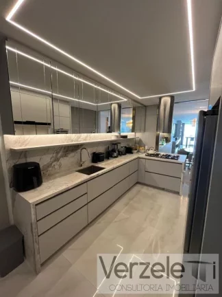 Imagem Frente ao Mar para Venda em Balneário Camboriú / SC no bairro Centro