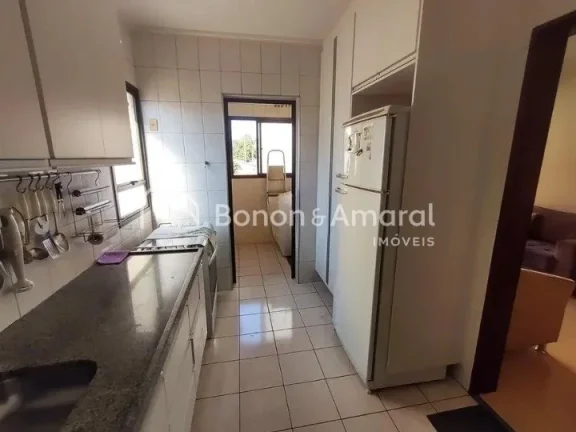 Imagem Apartamento com 3 dormitórios, todos com armários embutidos, incluindo 1 suíte. O imóvel possui ...