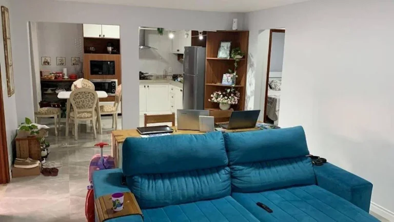 Imagem  CASA 2 QUARTOS C/ 91,35M² - SÃO PEDRO DA ALDEIA/RJ - 360 m² de área terreno, 91,35 m² de área construída LEILÃO ÚNICO 12/01/2026 - VALOR INICIAL DE VENDA: R$ 255.000,00 Composição Interna/Vaga: Dormitórios: 2, Banheiros: 1, Salas: 1, Copas: 1, Var