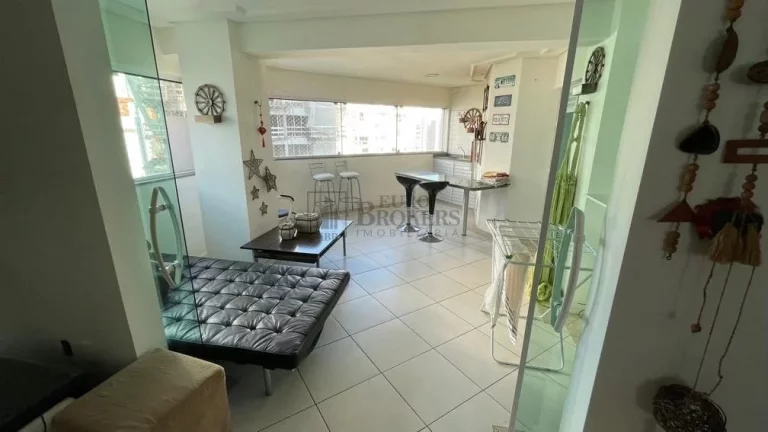 Imagem Apartamento com 03 dormitórios à venda no Centro de Balneário Camboriú/SC