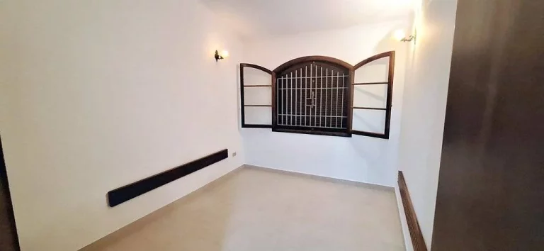 Imagem CASA LADO PRAIA PROXIMA AO CENTRO 4 DORMITORIOS